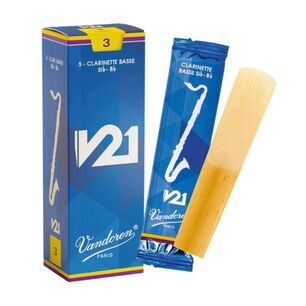 CR823               